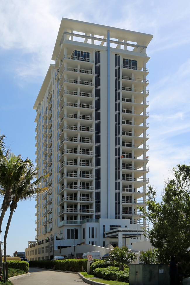 VistaBlue in Singer Island, FL - Foto de edificio - Building Photo