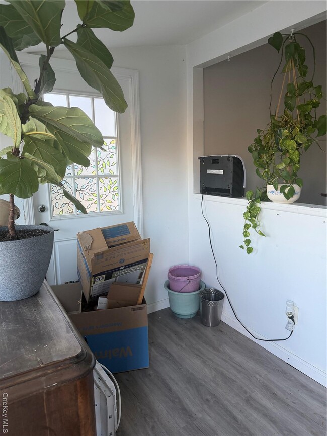 171 Lake Shore Dr in Pine Bush, NY - Building Photo - Building Photo