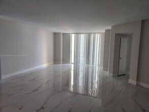 9066 SW 73rd Ct in Miami, FL - Building Photo - Building Photo