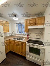 298 W 5th Ave in North Pole, AK - Building Photo - Building Photo