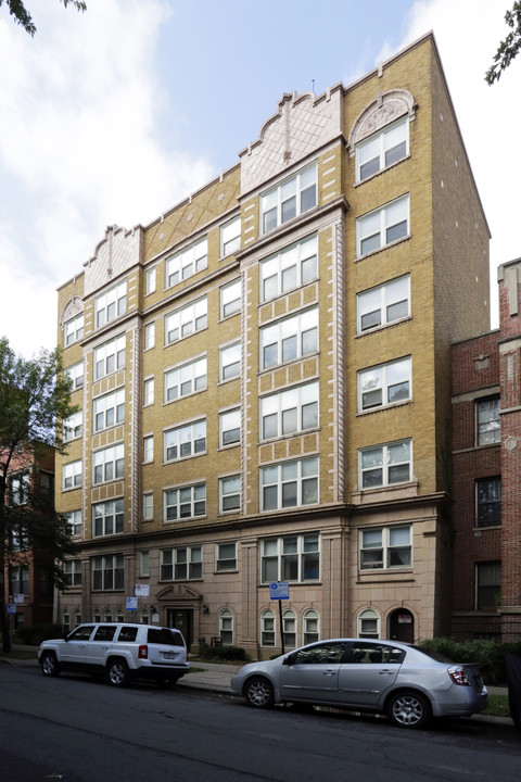 Hyde Park Apartments in Chicago, IL - Building Photo