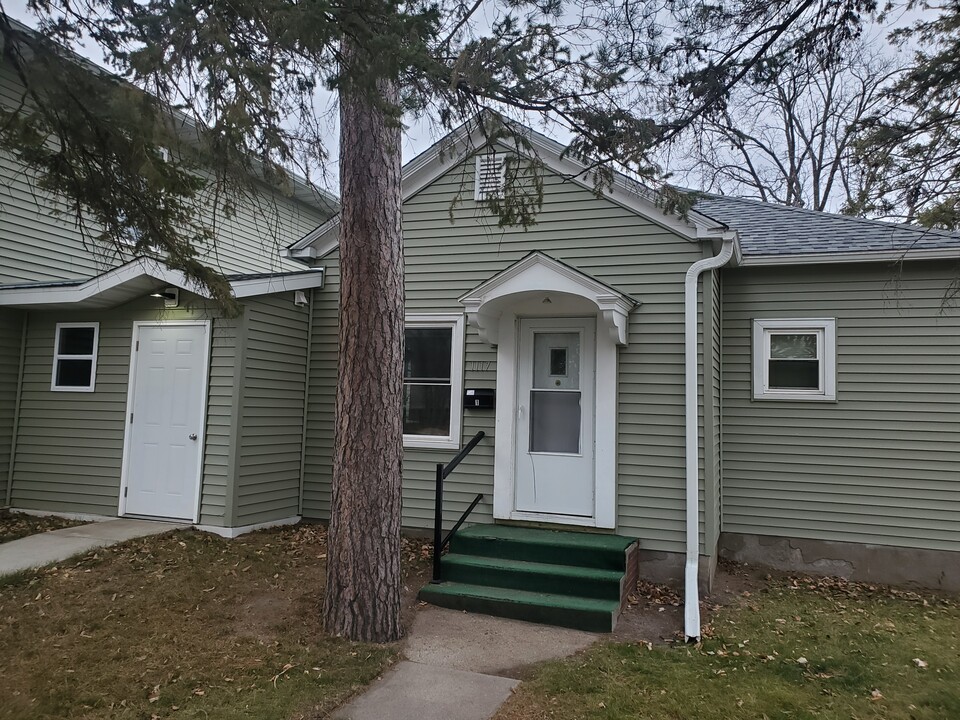 1117 Dewey Ave NE, Unit House in Bemidji, MN - Building Photo