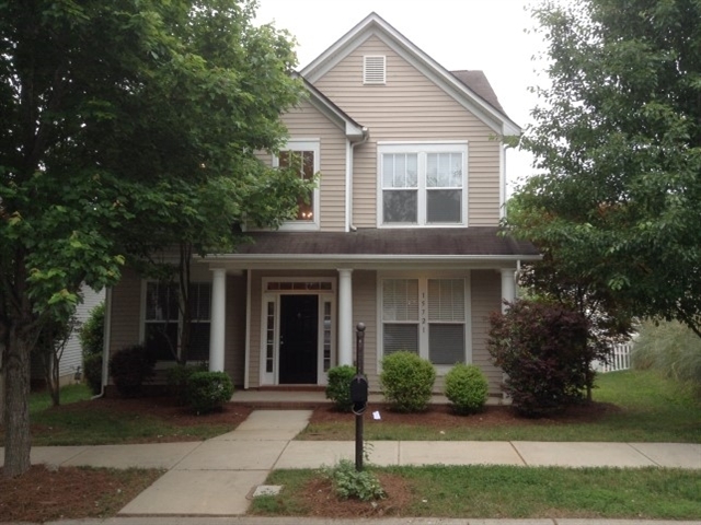 15721 Seafield Ln in Huntersville, NC - Building Photo