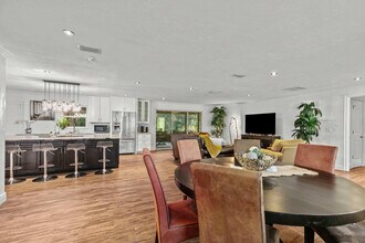 2821 NW 4th Ln in Gainesville, FL - Building Photo - Building Photo