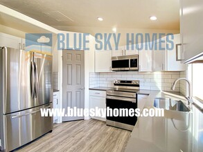 1058 N Glamorgan Ave in Meridian, ID - Building Photo - Building Photo