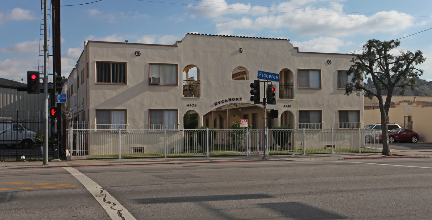 Sycamore Court in Los Angeles, CA - Building Photo