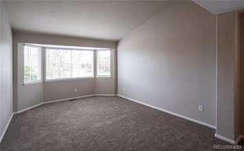 5704 Huerfano Dr in Colorado Springs, CO - Foto de edificio - Building Photo