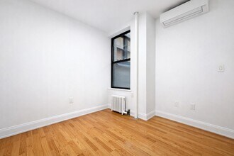 29 W 12th St, Unit 3B in New York, NY - Building Photo - Building Photo