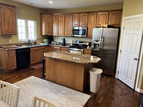 406 Fairgate Drive in Wexford, PA - Building Photo - Building Photo