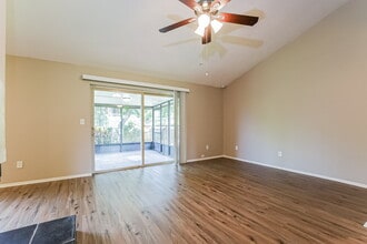 522 Westport Dr in Longwood, FL - Building Photo - Building Photo