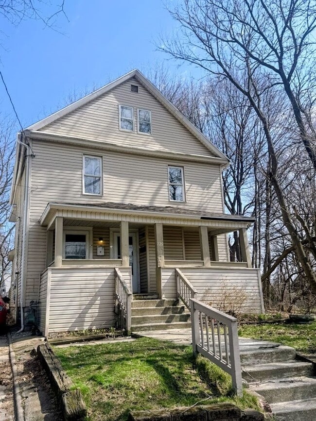 property at 729 Mallison Ave