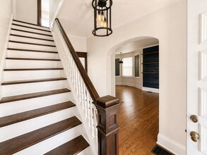 573 E Mithoff St in Columbus, OH - Building Photo - Building Photo