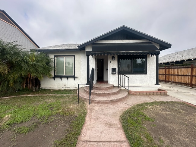 property at 402 18th St