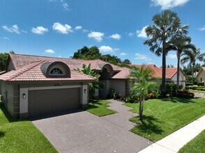 8561 Lawson Cir in Boynton Beach, FL - Building Photo - Building Photo