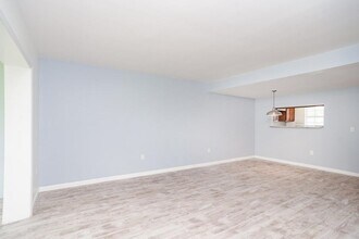 1901 Indian River Blvd in Vero Beach, FL - Building Photo - Building Photo