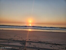260 Ocean Ave in Sea Bright, NJ - Building Photo