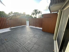 326 Jupiter Lakes Blvd in Jupiter, FL - Building Photo - Building Photo