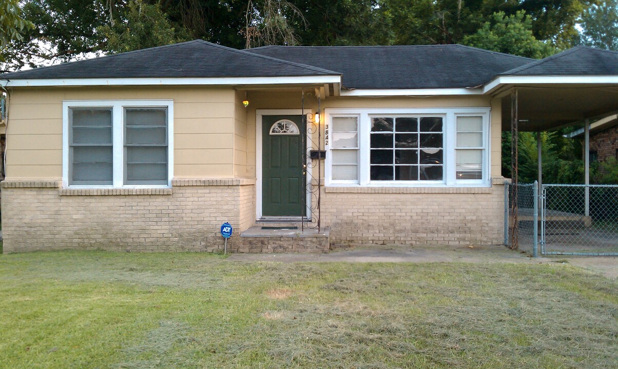 3842 St Gerard Ave in Baton Rouge, LA - Building Photo