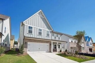 5445 Hargrove Way in Flowery Branch, GA - Foto de edificio - Building Photo