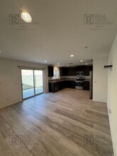 24022 Raptor Wy in Lake Elsinore, CA - Building Photo - Building Photo