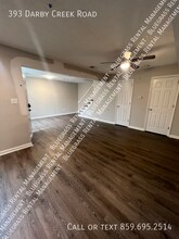393 Darby Creek Rd in Lexington, KY - Building Photo - Building Photo