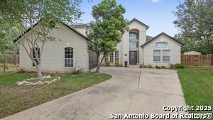 2455 Old Well Dr in San Antonio, TX - Building Photo - Building Photo