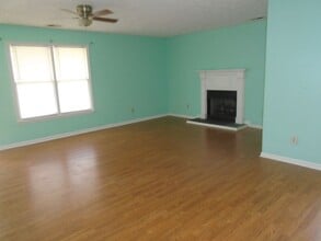 6334 Greycliff Dr in Fayetteville, NC - Building Photo - Building Photo