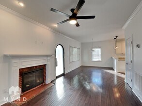 211 Idlewild Ave in Raleigh, NC - Foto de edificio - Building Photo