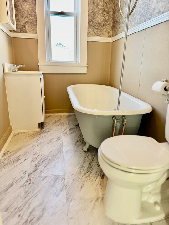320 State St, Unit 320 in North Adams, MA - Building Photo