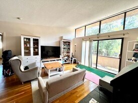 101 Beaconsfield Rd, Unit #1 in Brookline, MA - Building Photo