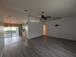 1707 W Beach Plum Dr in Citrus Springs, FL - Building Photo - Building Photo
