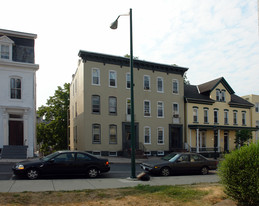 216 Summit Ave Apartamentos