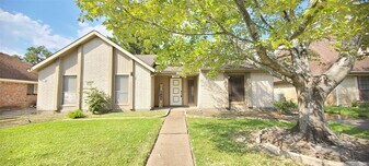 14814 Earlswood Dr in Houston, TX - Building Photo