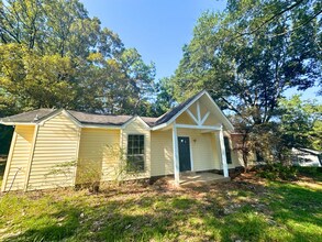 3650 Creek Dr in Mobile, AL - Building Photo - Building Photo