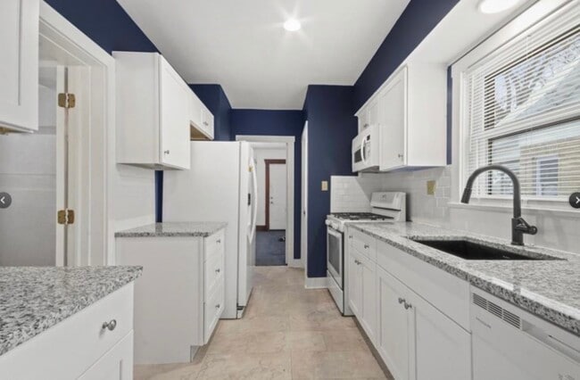 2003 E Midlothian Blvd in Youngstown, OH - Building Photo - Building Photo