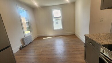 11 Wyoming St-Unit -2 in Boston, MA - Building Photo - Building Photo