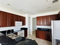 1400 Mariposa Cir in Naples, FL - Building Photo - Building Photo