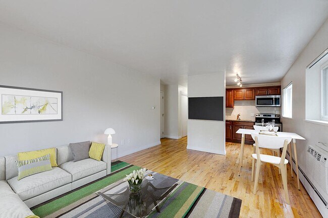 1362 Clayton St. Apartments in Denver, CO - Building Photo - Building Photo