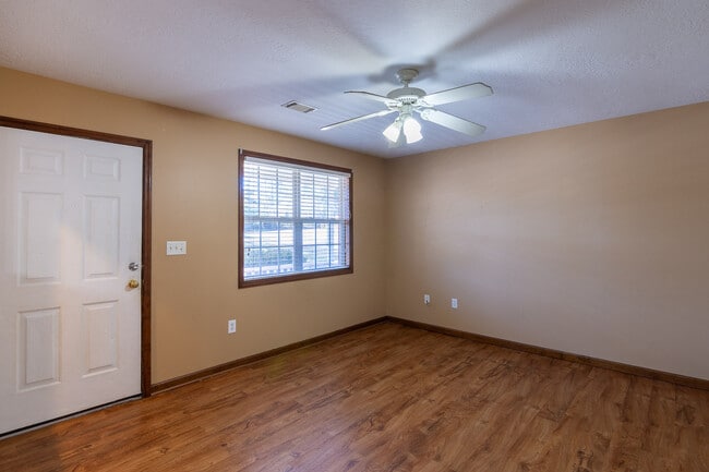 303 6th Ave in Grovetown, GA - Building Photo - Building Photo