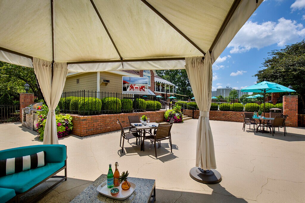 The Overlook at St. Thomas Louisville, KY Apartments For Rent