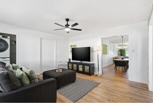 8642 Macawa Ave in San Diego, CA - Building Photo