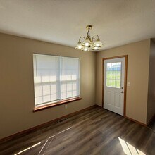 124 Carter Ct in Clever, MO - Building Photo - Building Photo