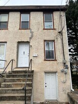 6501 Old Marshall Rd in Upper Darby Township, PA - Building Photo