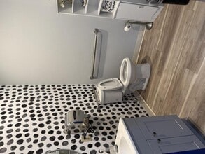 8751 Commodity Cir in Orlando, FL - Building Photo - Building Photo