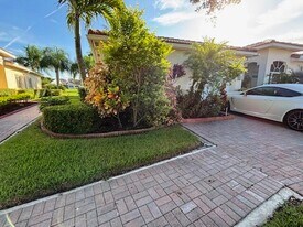 9797 Galleon Dr in Royal Palm Beach, FL - Building Photo