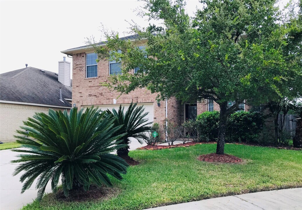 24310 Silent Flight Dr in Katy, TX - Building Photo
