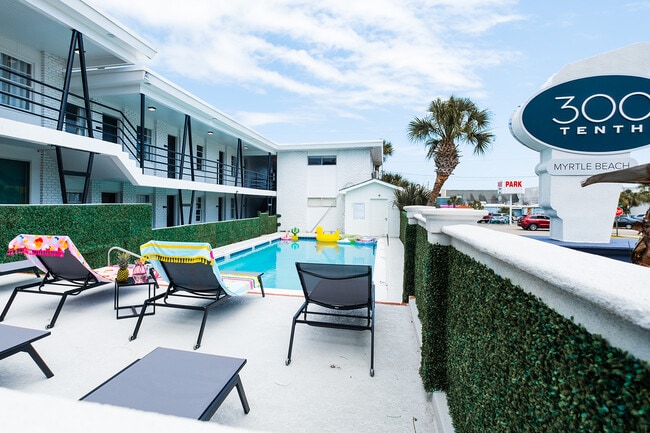 300 10th Ave N in Myrtle Beach, SC - Foto de edificio - Building Photo
