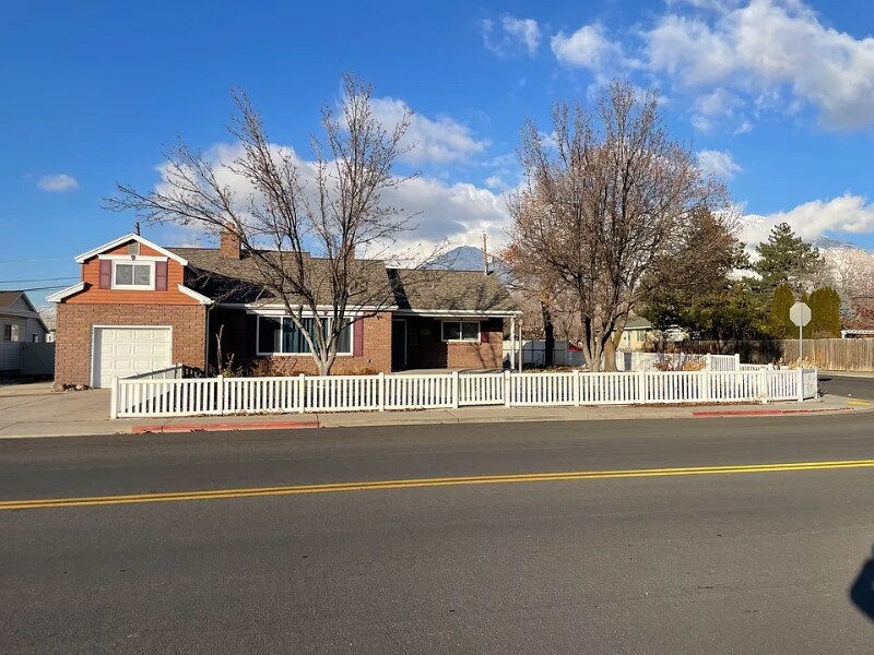 299 E 100 N in Orem, UT - Building Photo