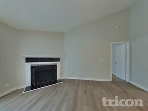 9538 Rollinghills Dr in Jonesboro, GA - Building Photo - Building Photo