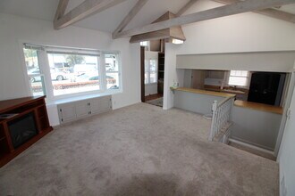 136 Hermosa Ave in Hermosa Beach, CA - Building Photo - Building Photo